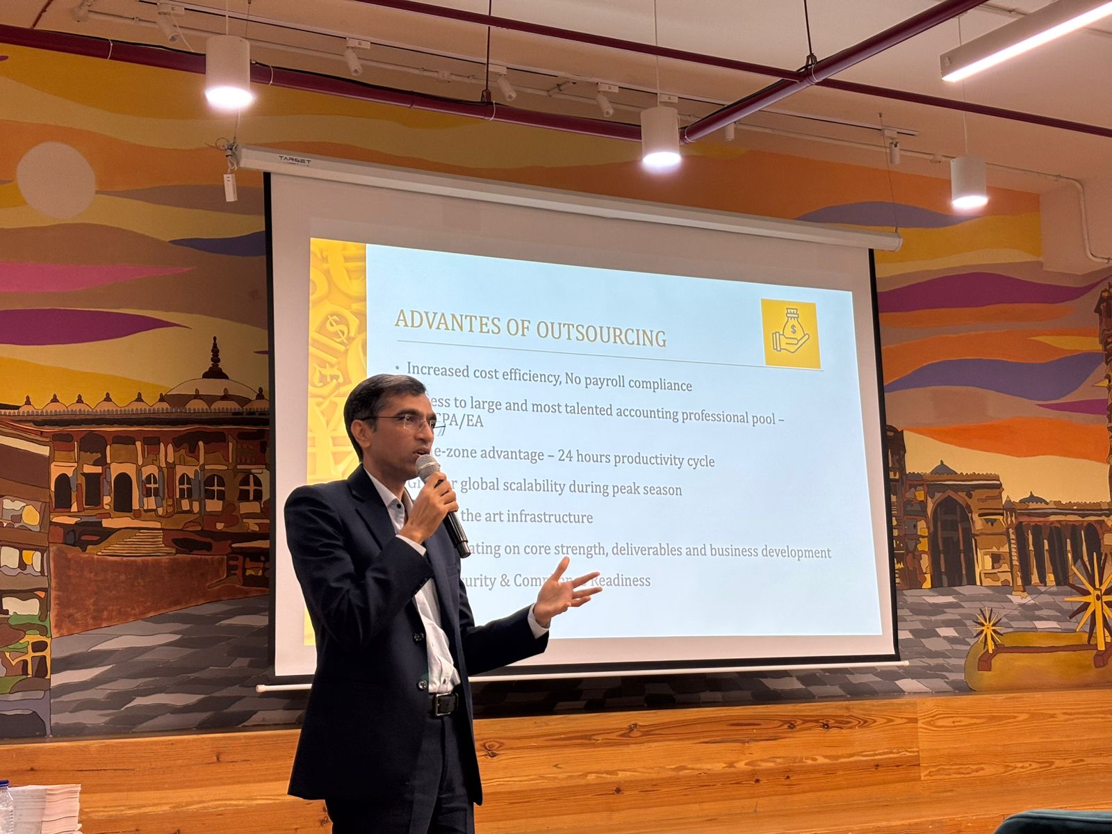 Photo from US Outsourcing Opportunities - Ahmedabad - 9